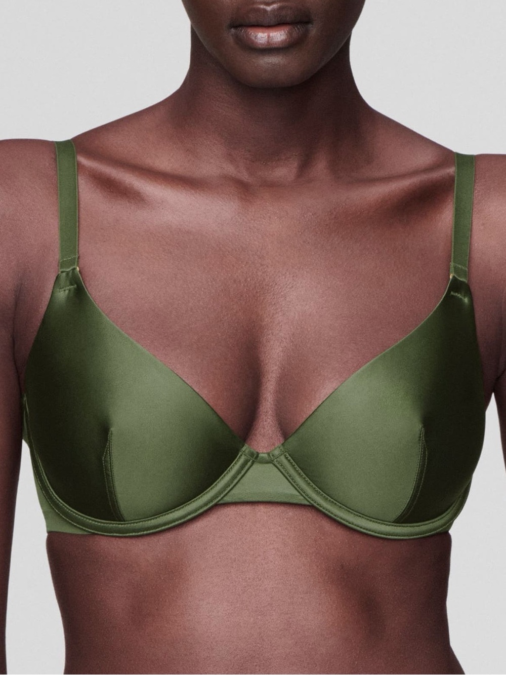 NWT Cuup Women’s The Plunge Satin Bra Underwire in Vine Shine 30D